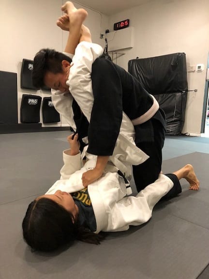 BJJ teenager Sandra training Jiu-Jitsu at Silanoe 