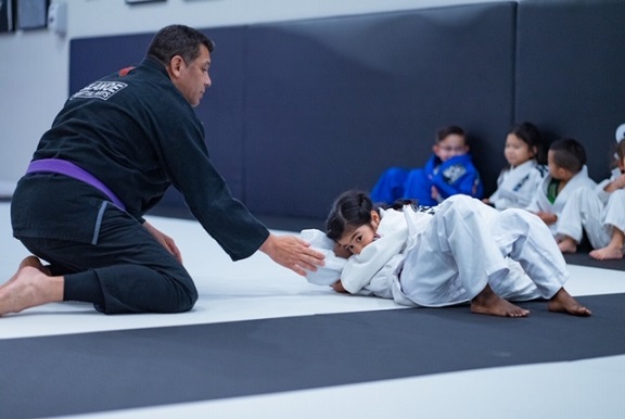 Chelsea positional sparring in the Brazilian Jiu-Jitsu kids 1 class ages 5-7 at Silanoe Martial Arts.